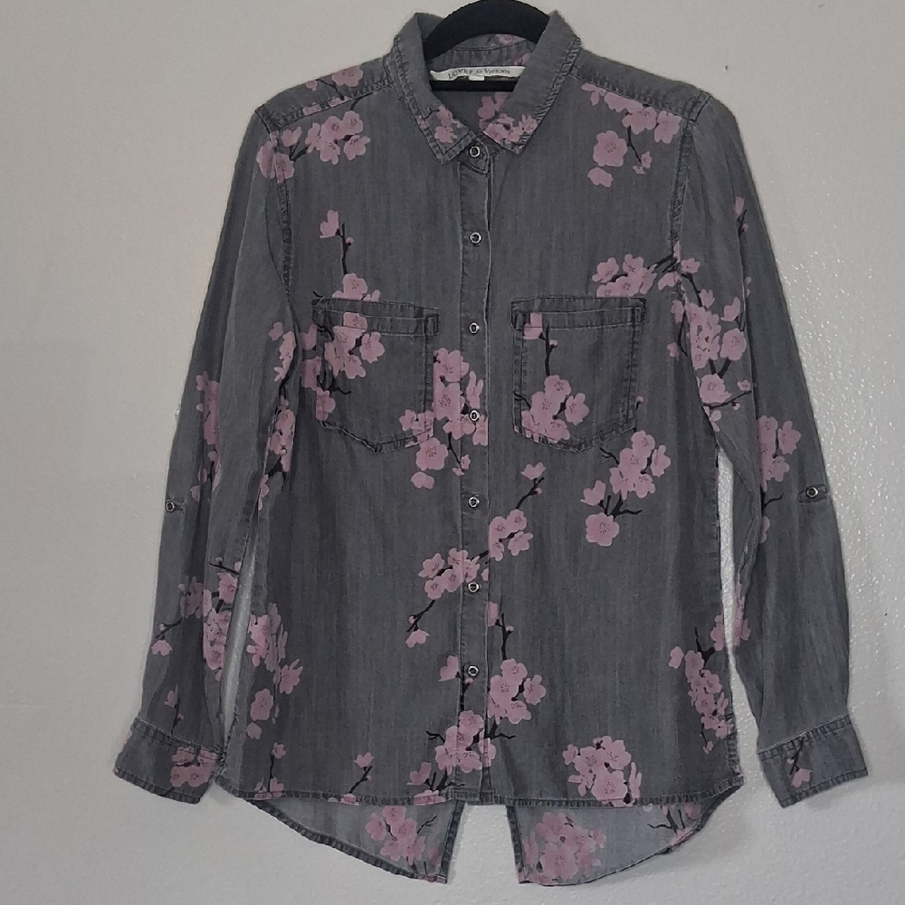 Love 8 for Versona Women’s Button-up Shirt Gray Pink Cherry Blossom Print Sz S